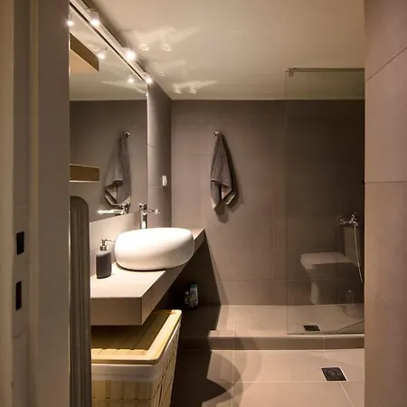 Apartmán Brand New Modern With Satellite Tv Atény